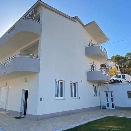 Apartments Antonella Трогир Екстериор снимка
