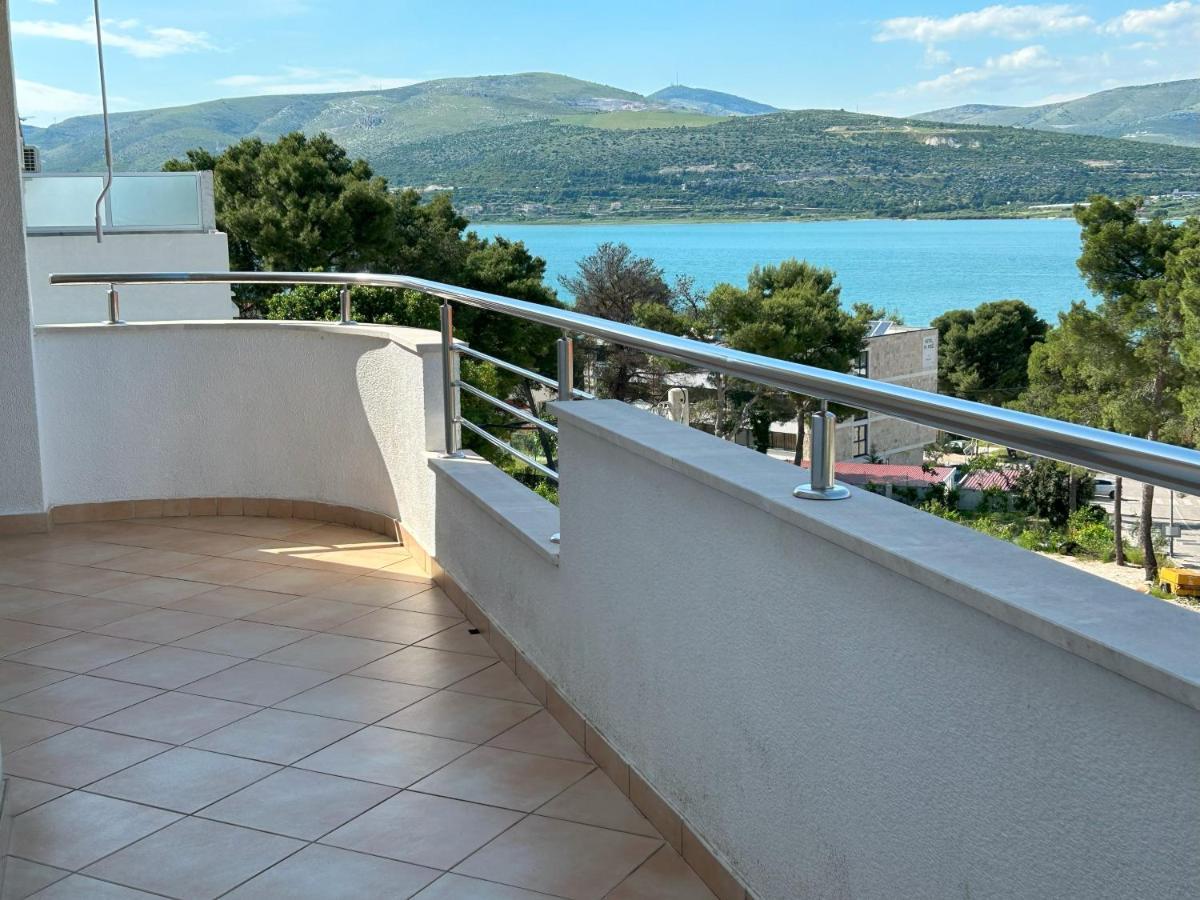 Apartments Antonella Трогир Екстериор снимка