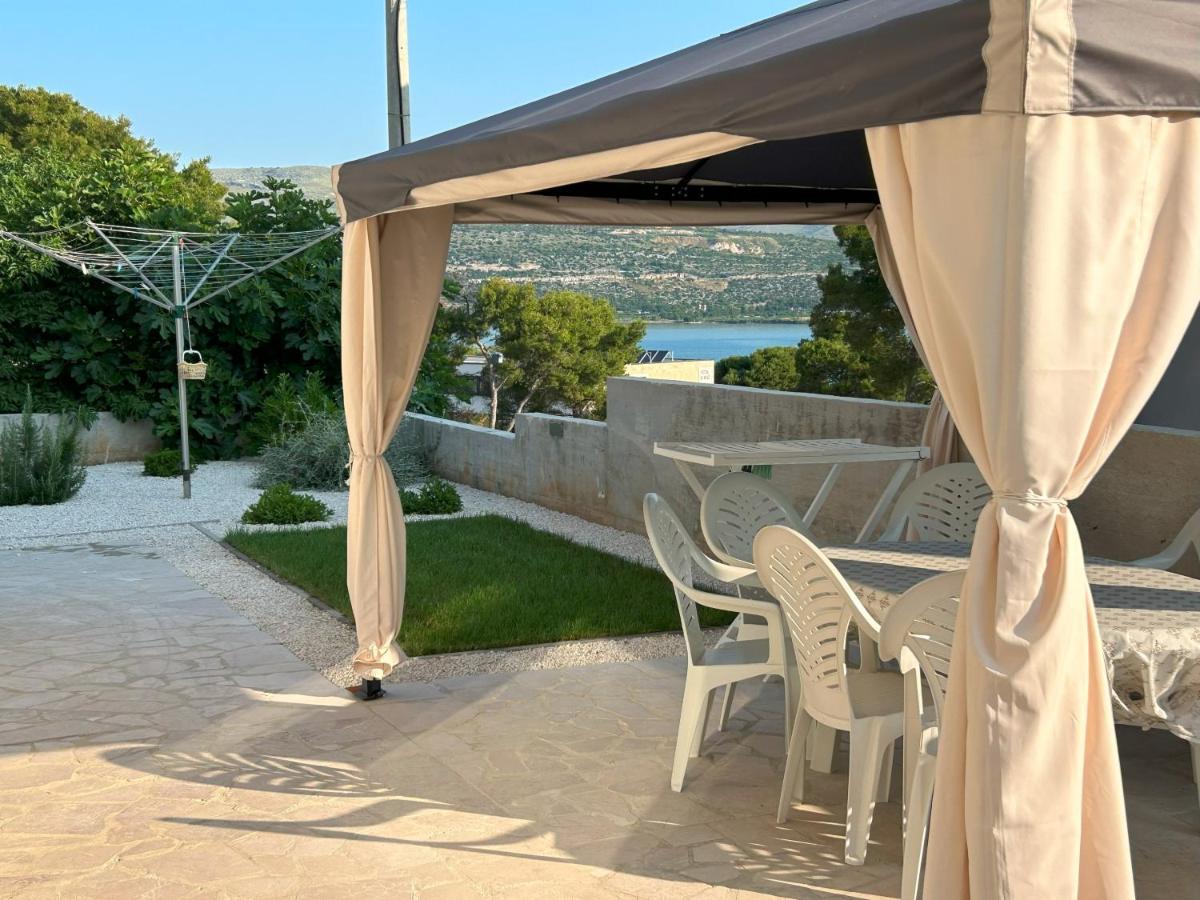 Apartments Antonella Трогир Екстериор снимка
